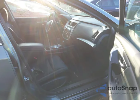 2018 Nissan Altima 2.5 S z USA, uszkodzony, nr VIN 1N4AL3APXJC272621